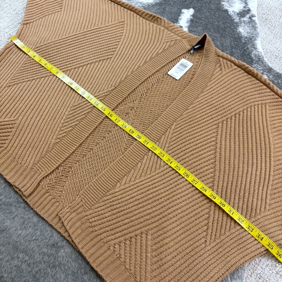 NWT Torrid Textured Knit Dolman Wrap - Picture 12 of 12